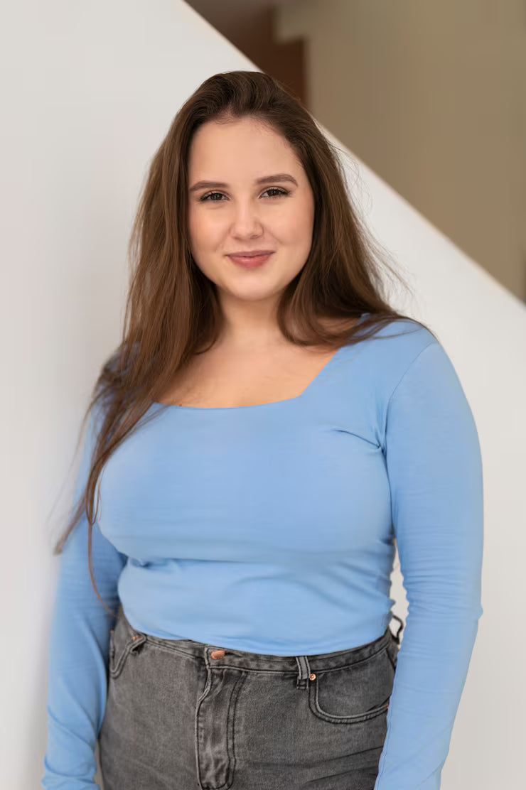 <em><strong>Andrea T.</strong></em>